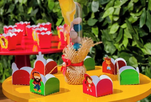 Forminha de doces - Chapeuzinho Vermelho
