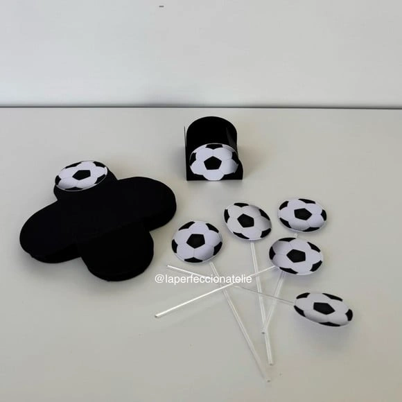 Forminhas e Toppers Docinhos Futebol