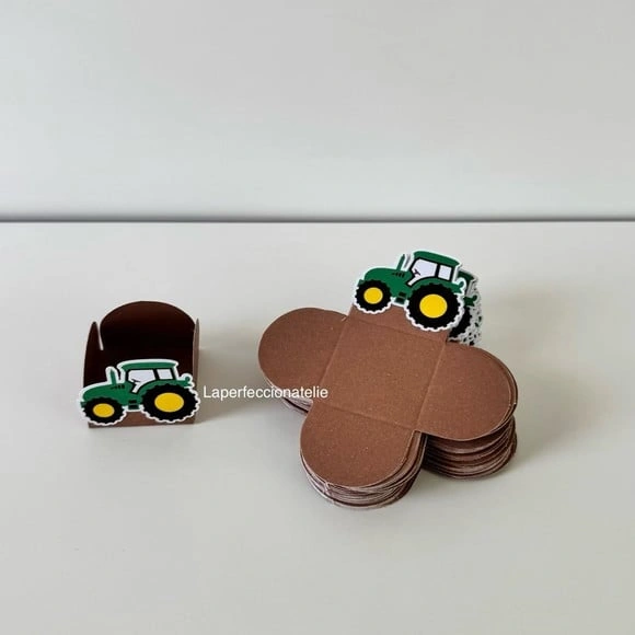 Forminhas Personalizadas Trator