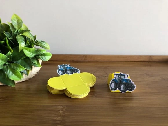Forminhas Personalizadas Trator