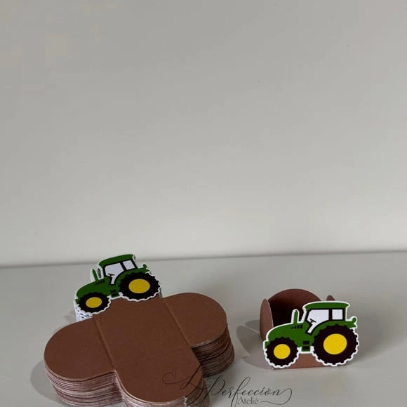 Forminhas Personalizadas Trator