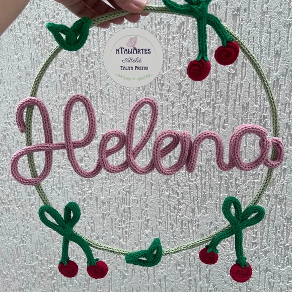 Porta maternidade Guirlanda de Cerejinha Personalizada em Tricotin com 1 nome