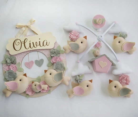 Guirlanda + Móbile Musical Pássaros Cinza e Rosa - Olívia