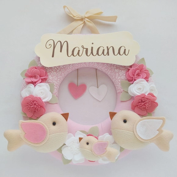 Guirlanda Passarinhos de Feltro Branco e Rosa - Mariana