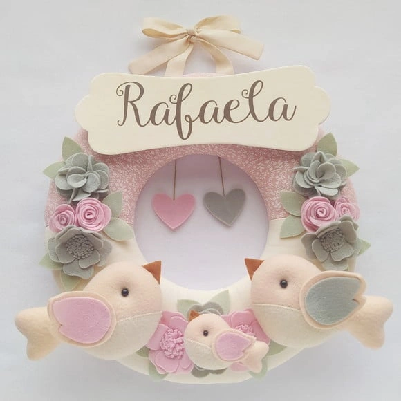 Guirlanda Passarinhos de Feltro Cinza e Rosa Rafaela