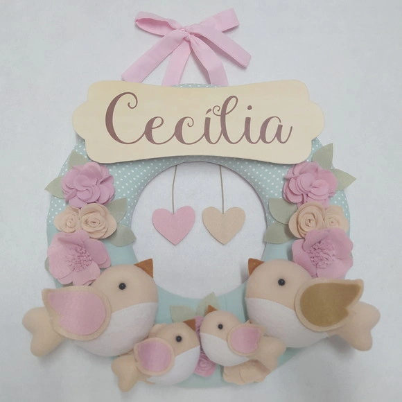 Guirlanda Passarinhos de Feltro Verde e Rosa Cecília