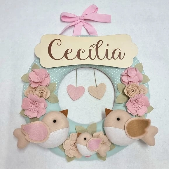 Guirlanda Passarinhos de Feltro Verde e Rosa Cecília