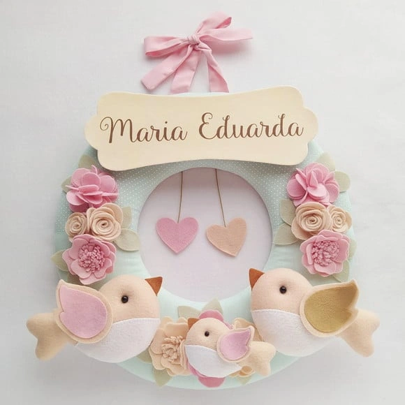 Guirlanda Passarinhos de Feltro Verde e Rosa - Maria Eduarda