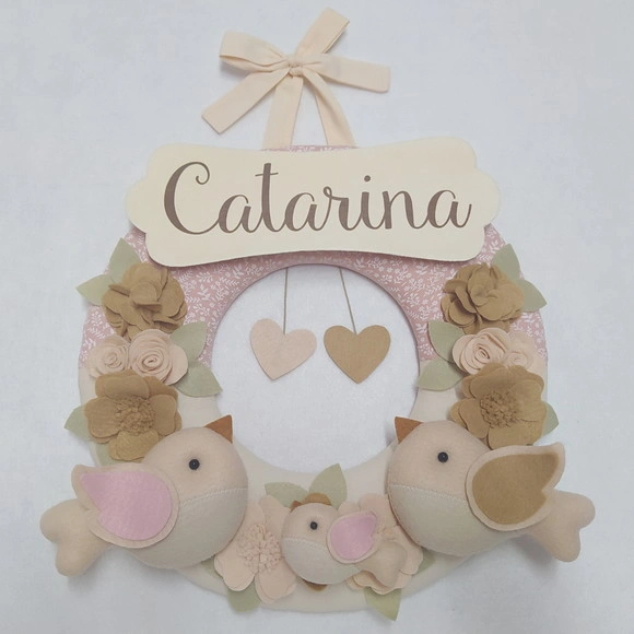 Guirlanda Porta de Maternidade Passarinhos Nude Catarina