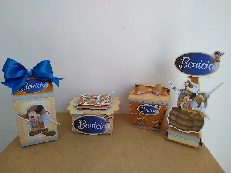 kit 20 Lembrancinha de Aniversário Mickey e os Três Mosqueteiros Festa Infantil Caixinhas