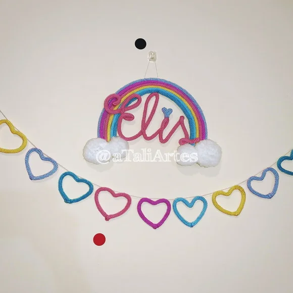 Kit Decoração quarto de bebê Porta Maternidade + Varal decorativo personalizado em tricotin