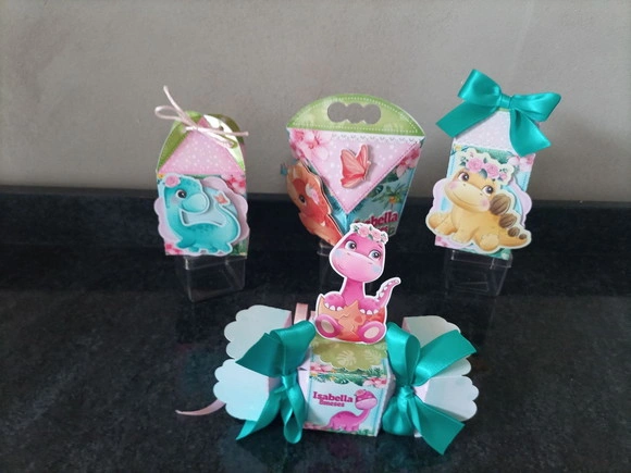 40 Personalizados Dinossauros Menina