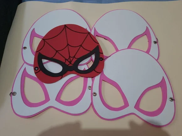 Máscaras Homem Aranha e Spider Ghost