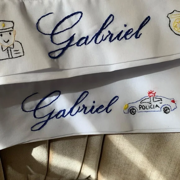 Par de Fronhas Bordadas à Mão - Personalizada