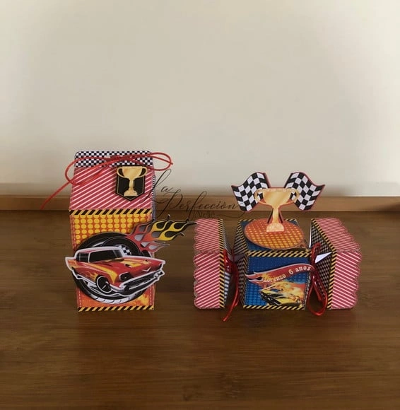 Kit Festa Hotwheels (2 Itens)