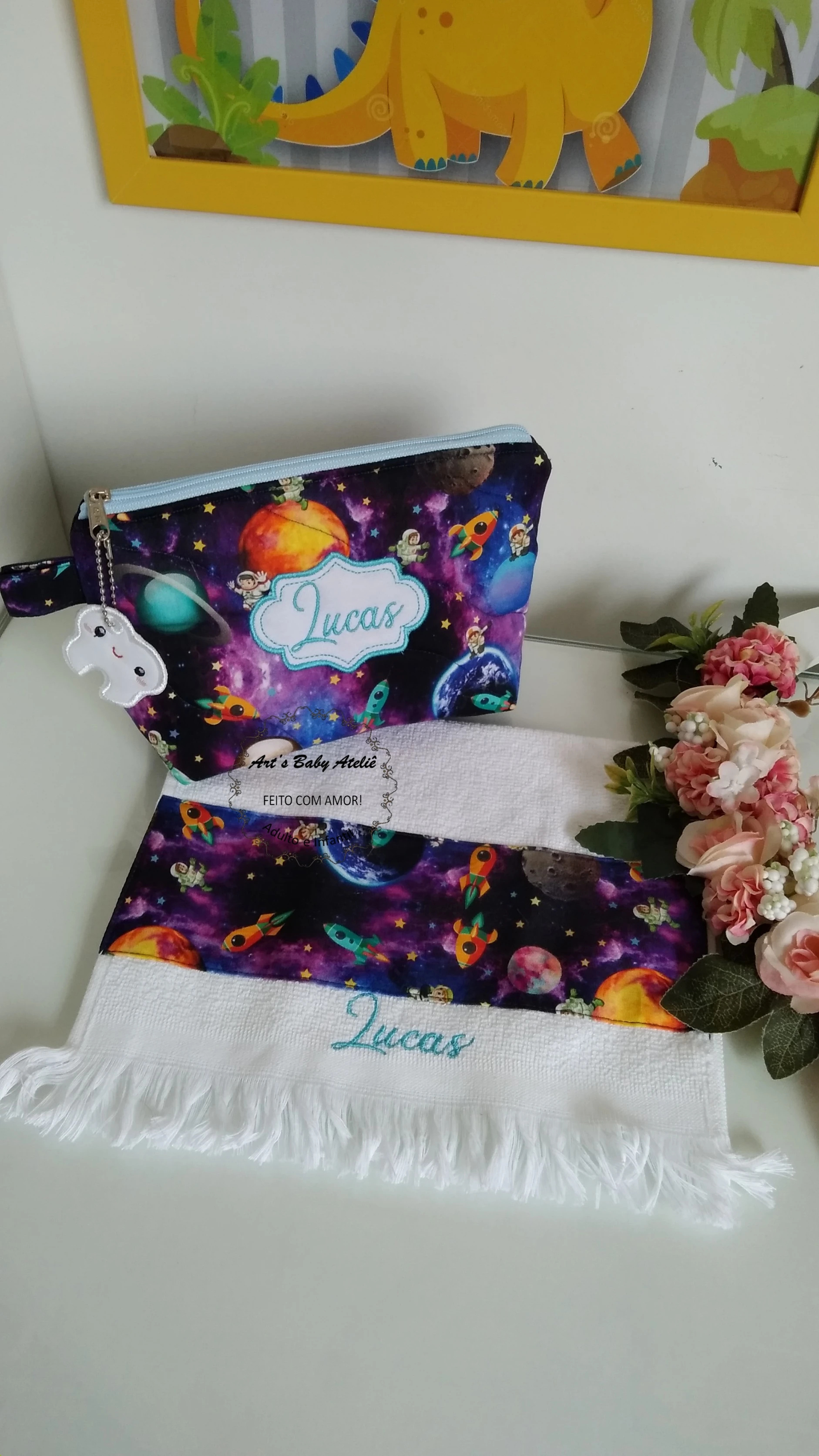 Kit Higiene Bucal Infantil Personalizado com nome, porta Escova e Pasta e Toalhinha Bordada com Nome da criança, escola