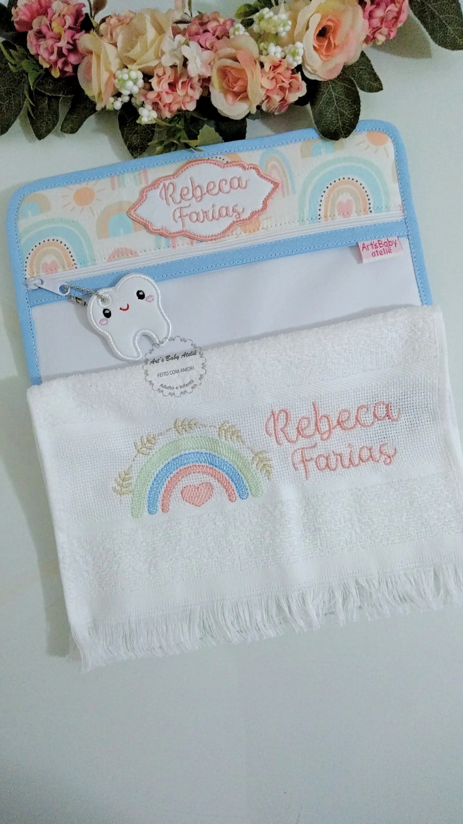 Kit Higiene Bucal Personalizado, porta Escova e Pasta e Toalhinha Bordada com Nome da criança, escola