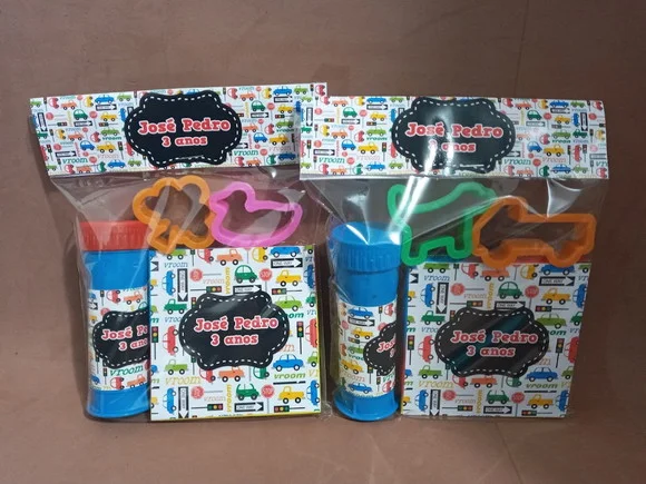 Kit Massinha e Bolinha de Sabão Carros e Caminhões