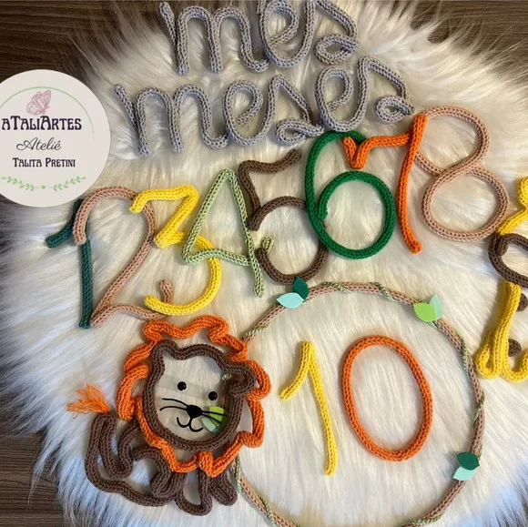 Kit Mêsversário Safari 02 Animais personalizados em tricotin + 01 nome
