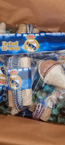 Kit Pião Corda e Bolinha de Gude Real Madrid