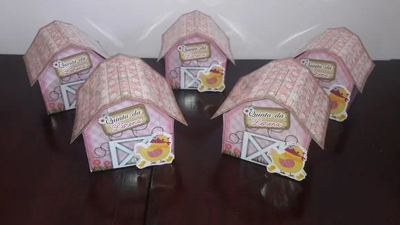 Lembrancinha de Aniversário Fazendinha Rosa 35 Itens