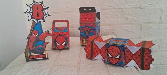 Lembrancinha de Aniversário Homem Aranha Kit Festa
