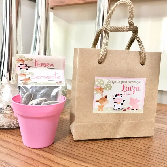 Lembrancinha Fazendinha com sacola kraft personalizado no seu tema - kit plantação girassol