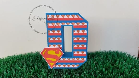 Letra 3D super homem