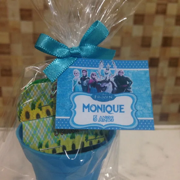 Lembrancinha personalizada Kit Ecológico plantio Frozen