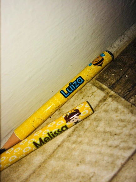 Mini Lápis Personalizado Abelhinha