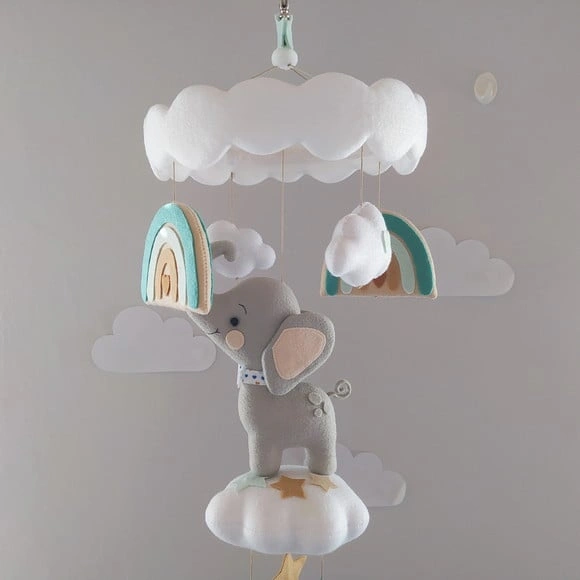 Móbile de Berço  Elefantinho nas Nuvens e Arco-íris Boho
