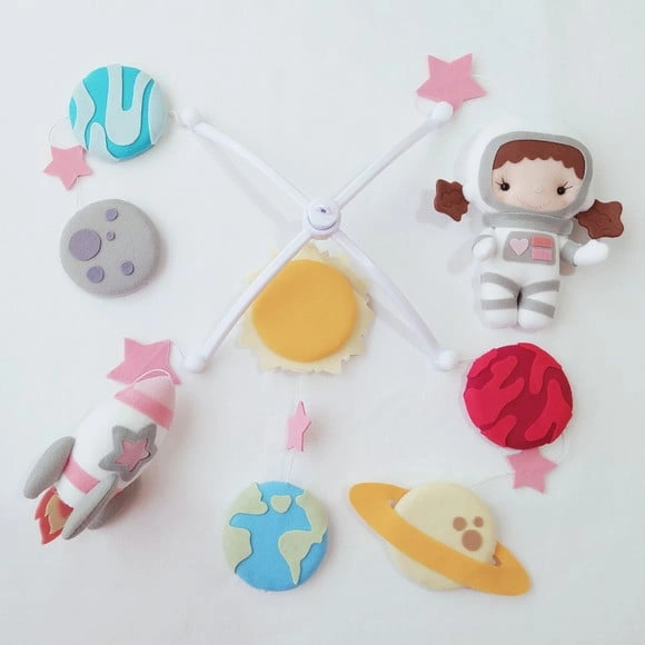 Móbile Musical e Giratório - Astronauta, Foguete e Planetas