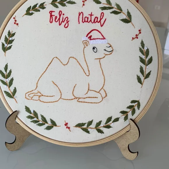 Natal - Camelo Personalizado -bordado em Bastidor