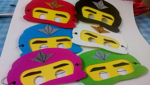 Lembrancinha Máscaras Ninjago