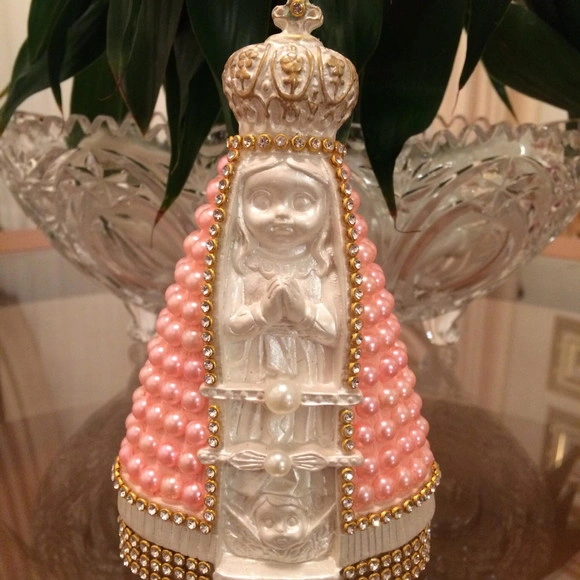 Nossa Senhora Aparecida Baby Pérolas Rosa 13cm Personalizada