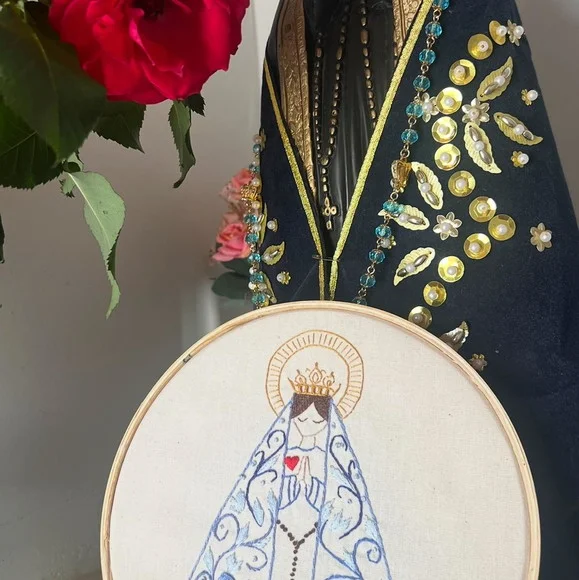 Nossa Senhora Aparecida e Coração- Católicos