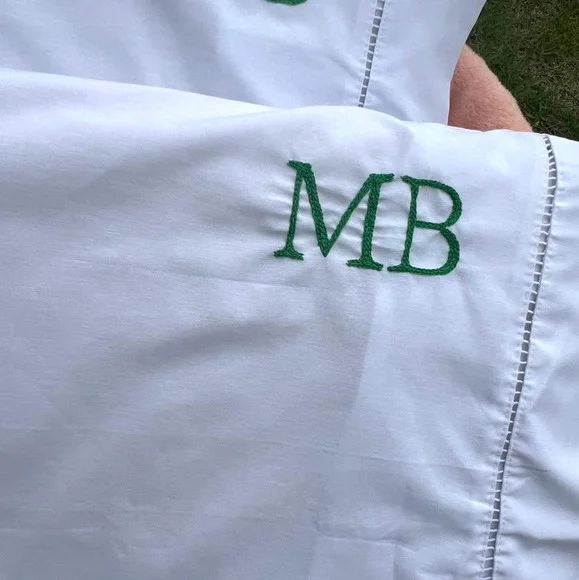 Par de Fronhas Bordadas à Mão - Monograma - Personalizada