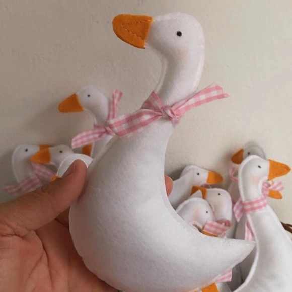 Patinho em Feltro
