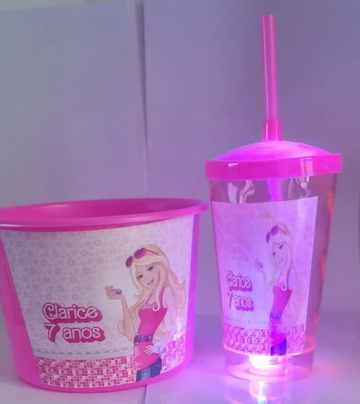 Kit Cineminha Barbie e Ken com Copo com Led
