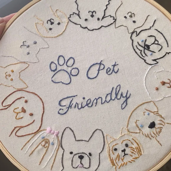 Pet Friendly - Bordado em Bastidor