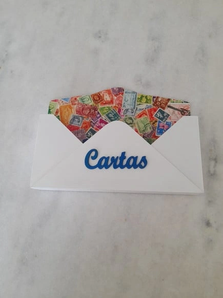 Porta Carta em mdf Pintado de Branco Decorado com Selos