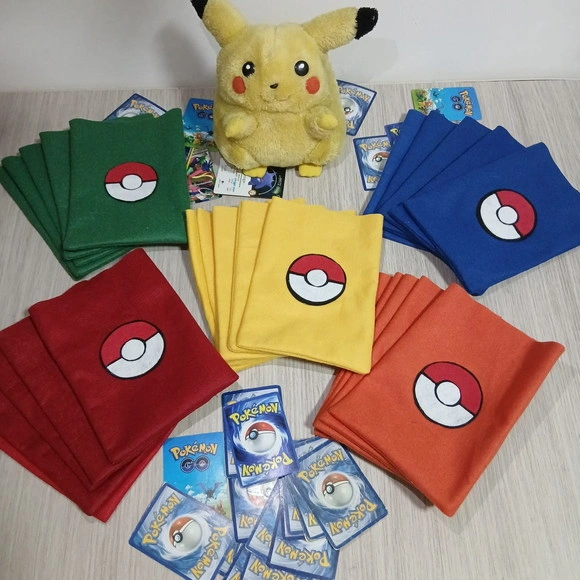 Porta Cartas Pokémon 25 Unidades