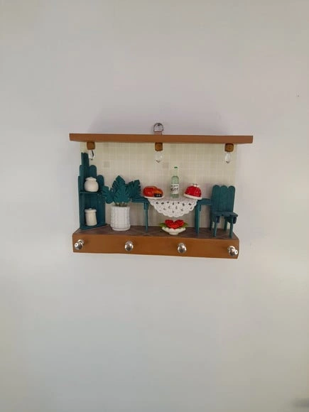 Porta Chave em mdf e Madeira Decorado com Miniaturas