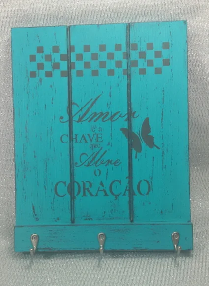 Porta-chaves em MDF decorado