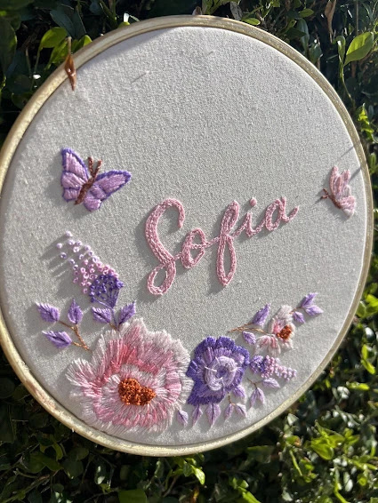 Porta de Maternidade - Sofia -  Bordado em Bastidor