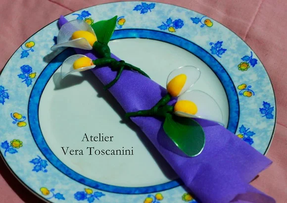 Porta guardanapo flor copo de leite