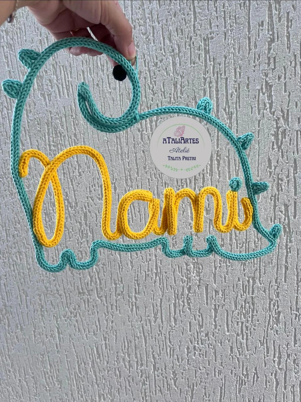 Porta Maternidade Dinossauro Personalizado em Tricotin com 01 nome