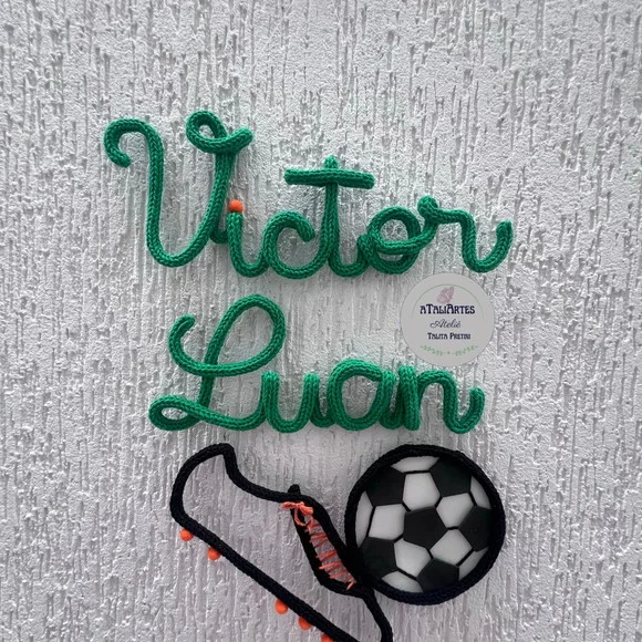 Porta Maternidade Chuteira e Bola personalizados em Tricotin com 02 nomes