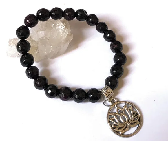 Pulseira Japamala Ametista Black 21 Contas e Flor de Lotus
