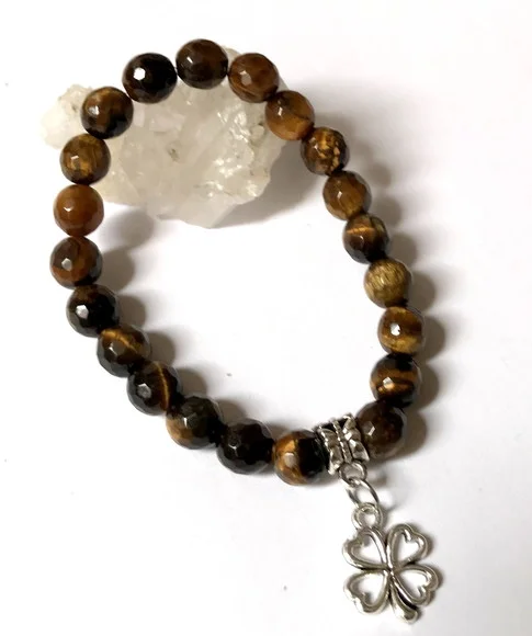 Pulseira Japamala Olho de Tigre Facetada 21 Contas e Trevo